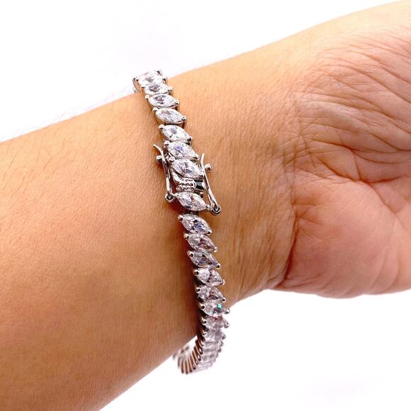 Dazzling Ice Cubic Zirconia Over Rhodium and Silver Plated Tennis Bracelet - Picture 6 of 6